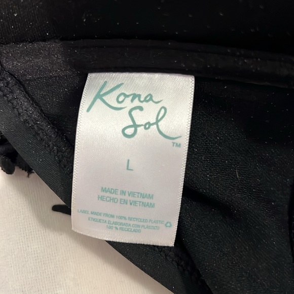 Kona Sol one piece bathing suit. Only worn a couple of times. Clean - Picture 6 of 6